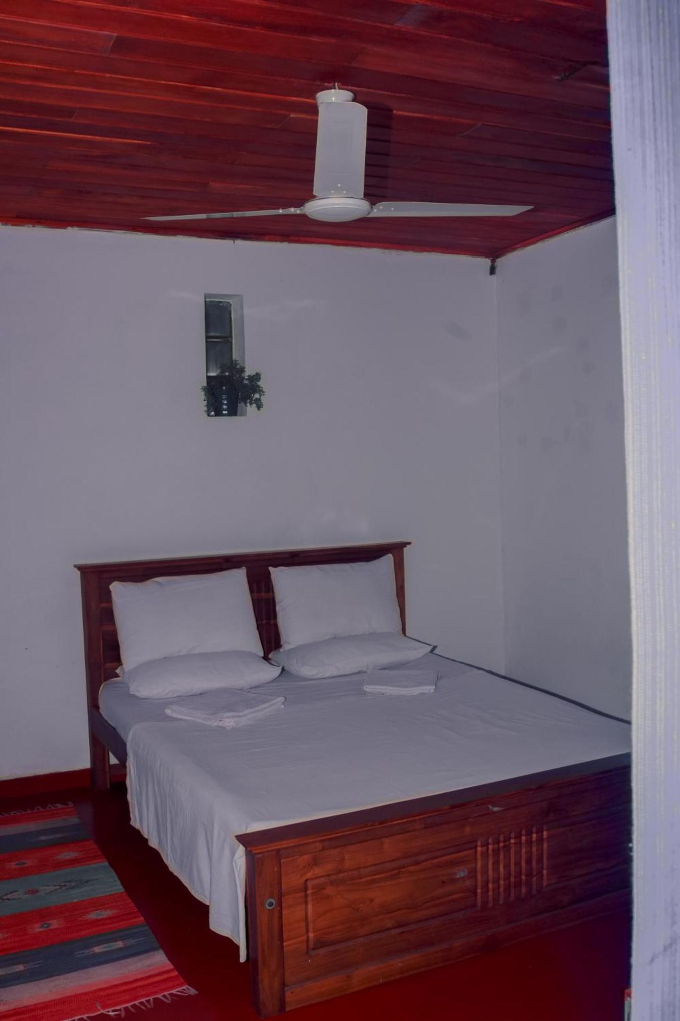 Hotel Golden Bell Tangalle Exterior photo